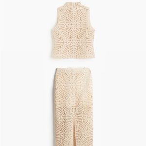 Elegant Cream Sleeveless Lace Top